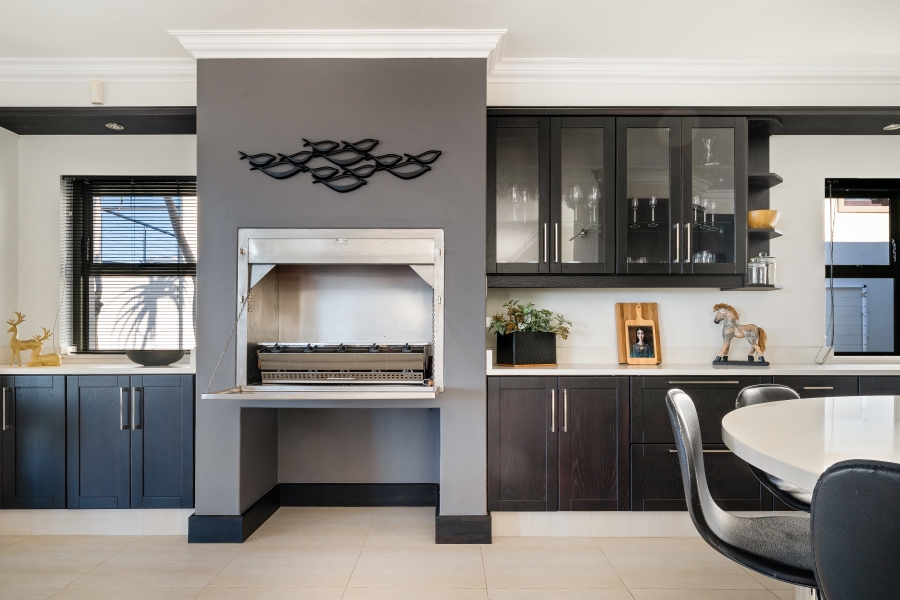 5 Bedroom Property for Sale in Pezula Golf Estate Western Cape